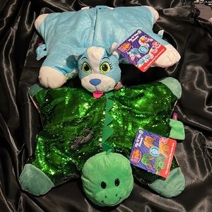 NWT Flip a Zoo Pillow (2) Alligator to Bear and Glitter Puppy and Rainbow Troll